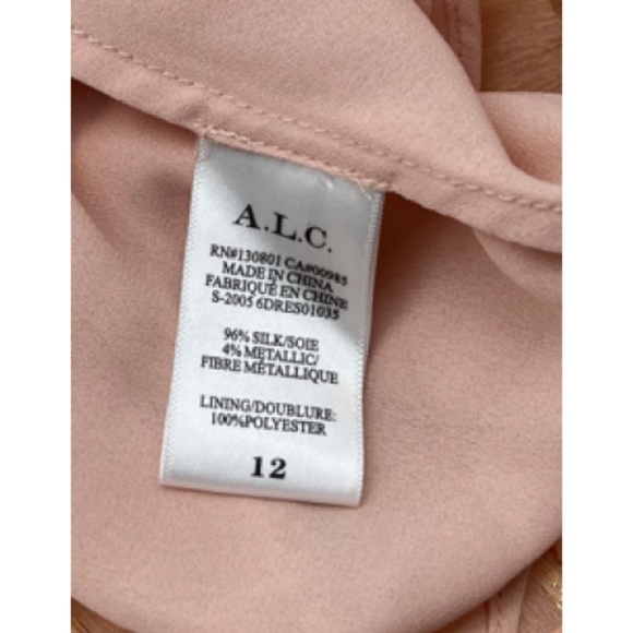 A.L.C. Light Pink/Gold Printed Long Sleeve Smocked Tiered Dress sz 12 - Picture 5 of 5